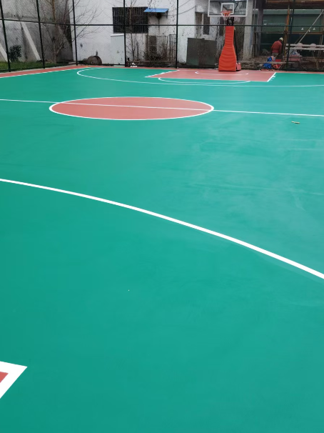 寿县 球场长期使用易出现地面开裂